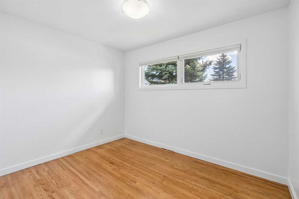 7224 Farrell Road Se, Calgary, AB - Indoor Photo Showing Other Room