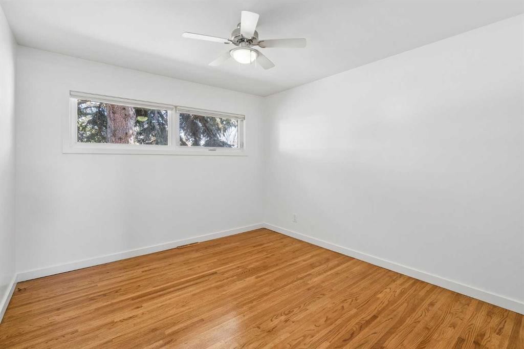 7224 Farrell Road Se, Calgary, AB - Indoor Photo Showing Other Room