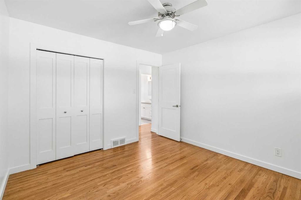 7224 Farrell Road Se, Calgary, AB - Indoor Photo Showing Other Room