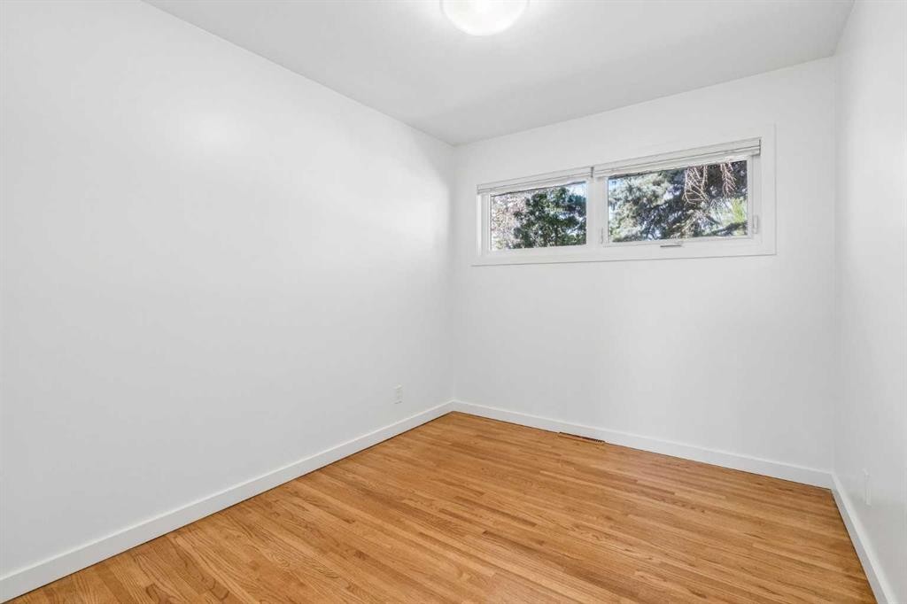 7224 Farrell Road Se, Calgary, AB - Indoor Photo Showing Other Room