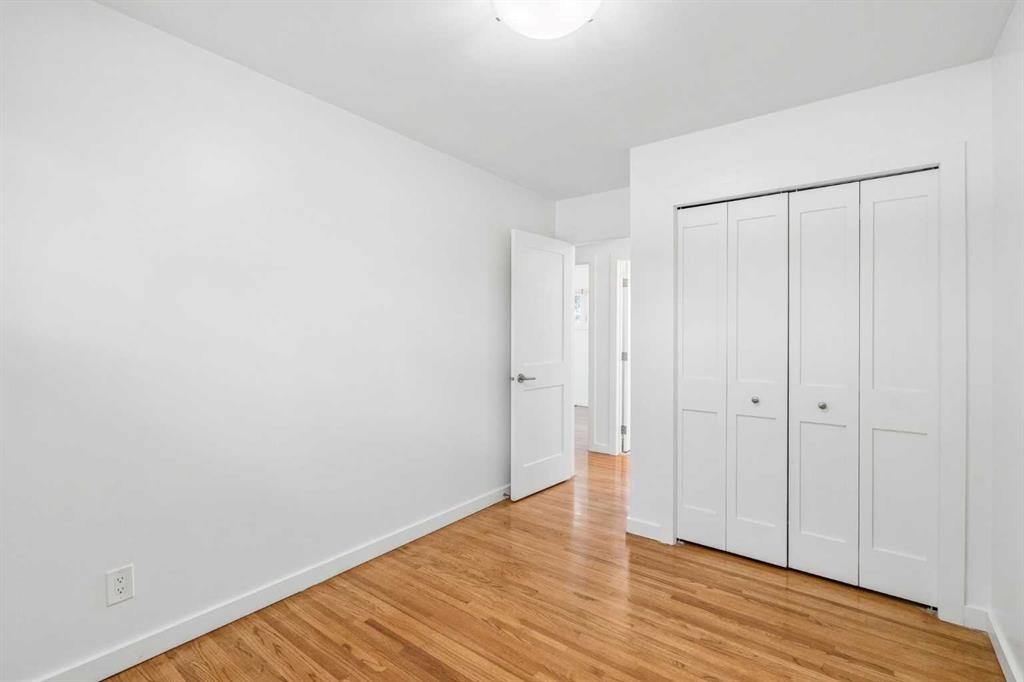 7224 Farrell Road Se, Calgary, AB - Indoor Photo Showing Other Room