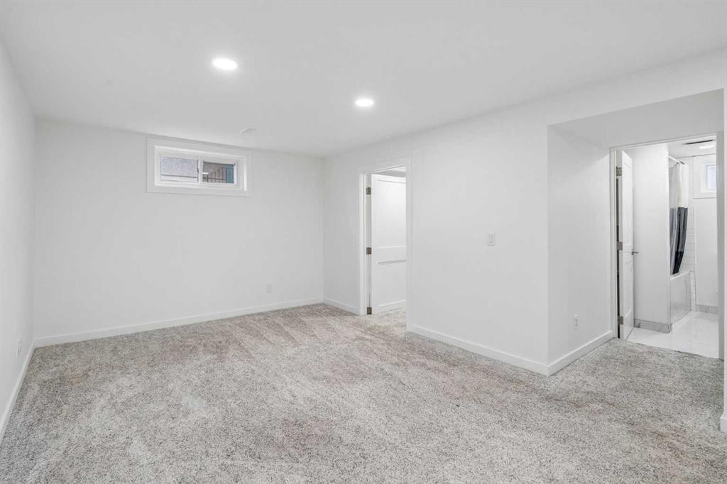 7224 Farrell Road Se, Calgary, AB - Indoor Photo Showing Other Room