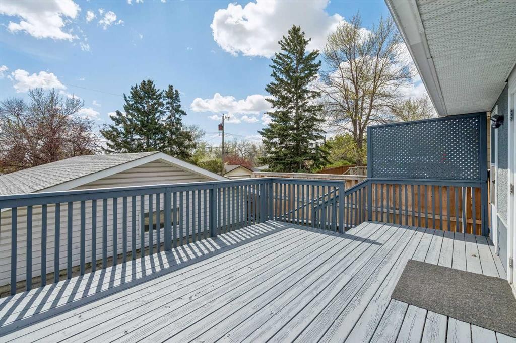 7224 Farrell Road Se, Calgary, AB - Outdoor With Deck Patio Veranda With Exterior