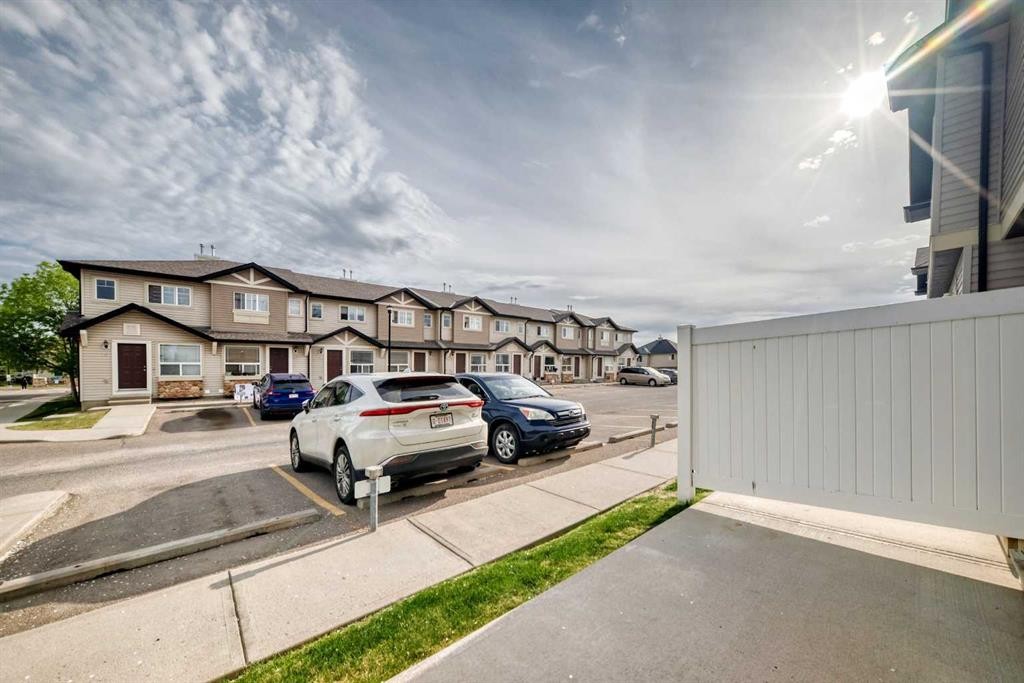 501 Saddlecrest Boulevard Ne, Calgary, AB