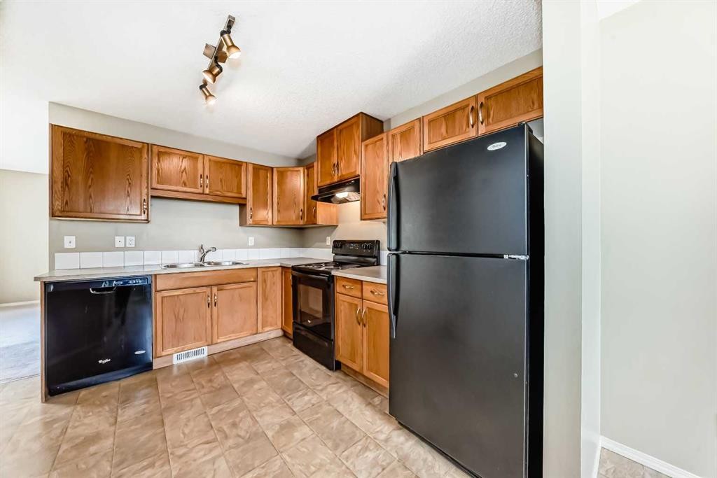 501 Saddlecrest Boulevard Ne, Calgary, AB