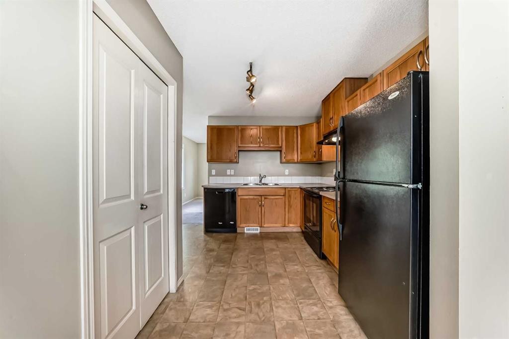 501 Saddlecrest Boulevard Ne, Calgary, AB