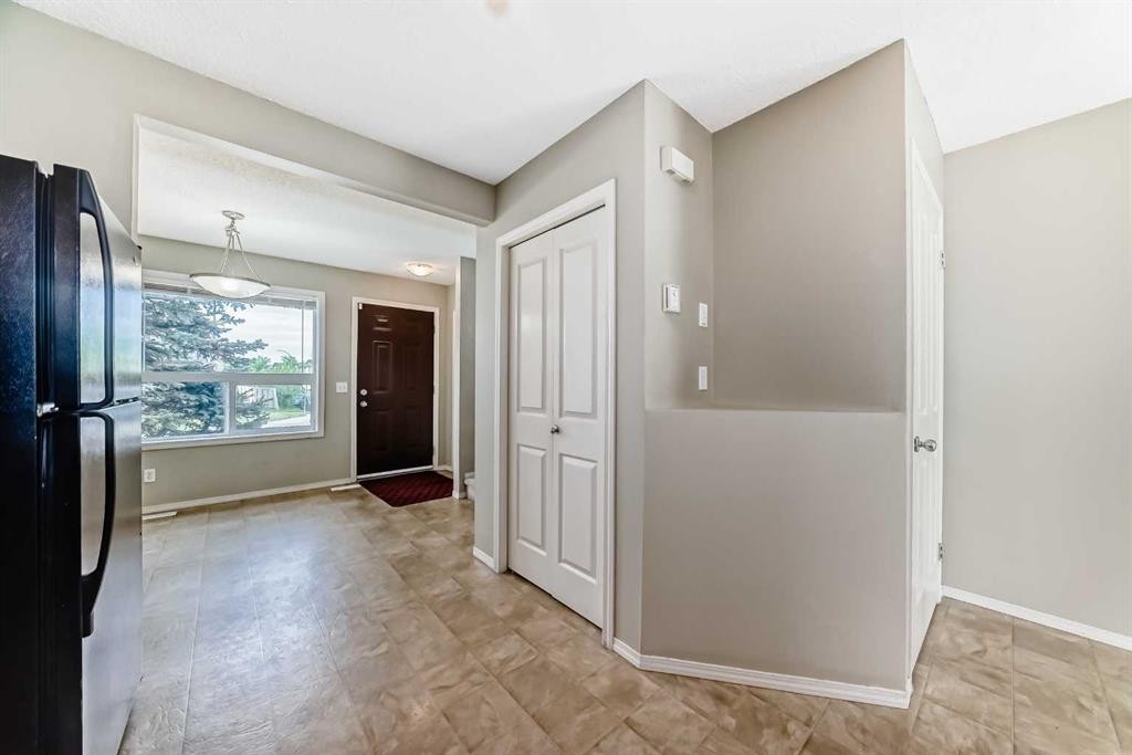 501 Saddlecrest Boulevard Ne, Calgary, AB