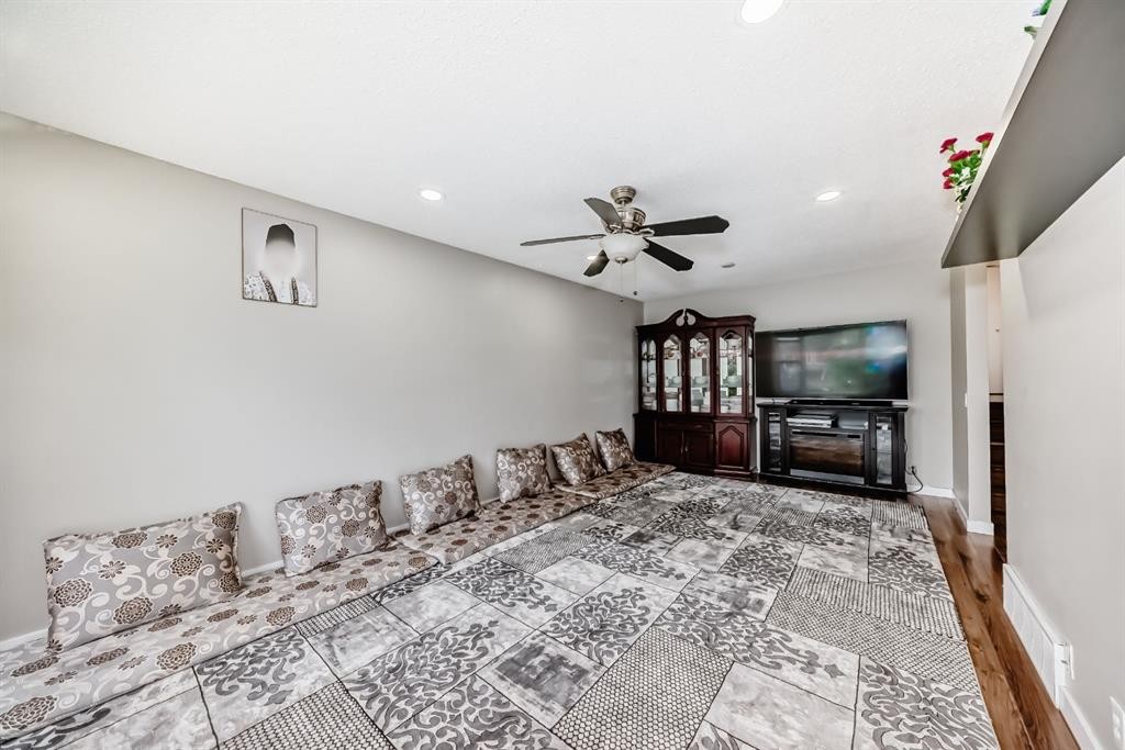 116 Pineson Place Ne, Calgary, AB - Indoor