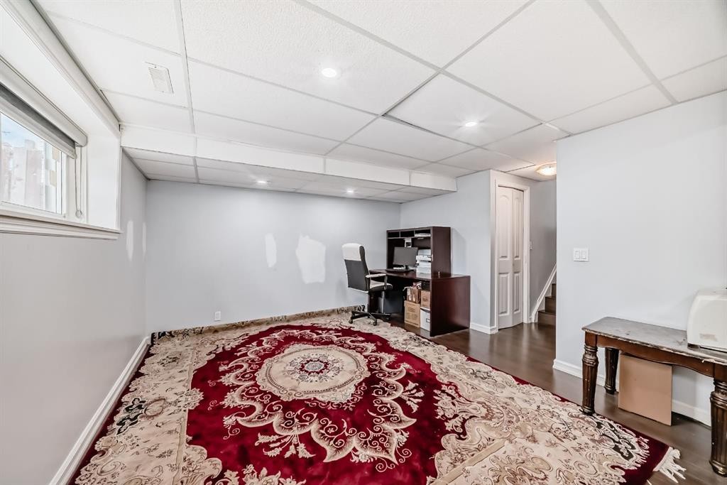 116 Pineson Place Ne, Calgary, AB - Indoor