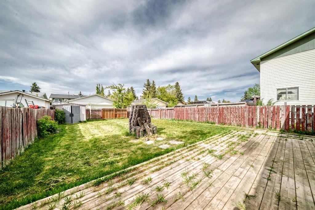 116 Pineson Place Ne, Calgary, AB - Outdoor With Deck Patio Veranda