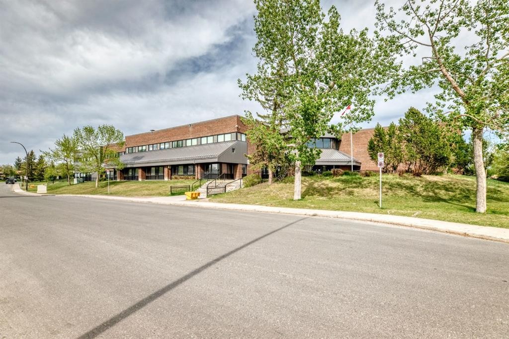 116 Pineson Place Ne, Calgary, AB - Outdoor