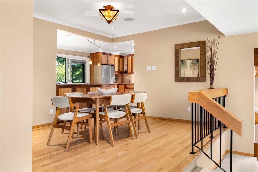 8 Varsplain Place Nw, Calgary, AB