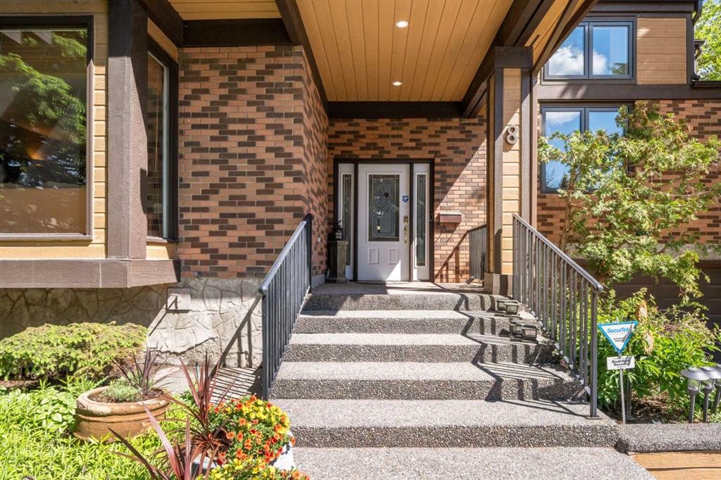 8 Varsplain Place Nw, Calgary, AB