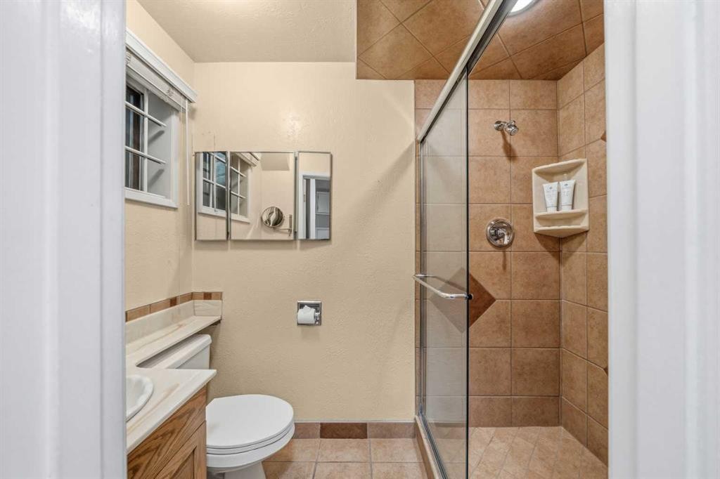 8 Varsplain Place Nw, Calgary, AB