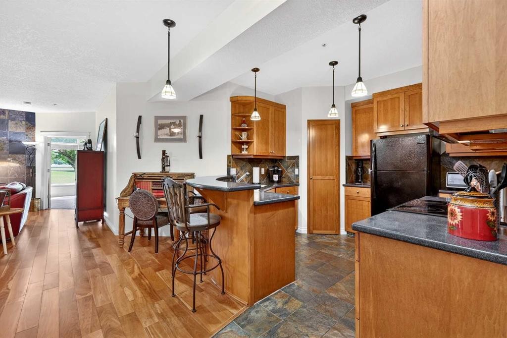 1104-24 Hemlock Crescent Sw, Calgary, AB