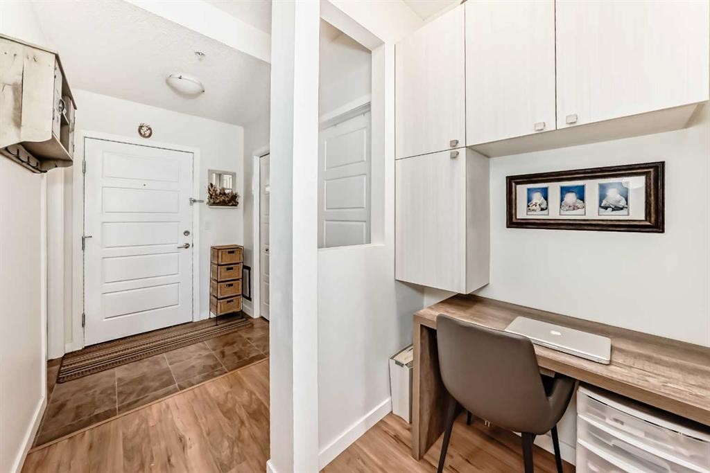 111-207 Sunset Drive, Cochrane, AB
