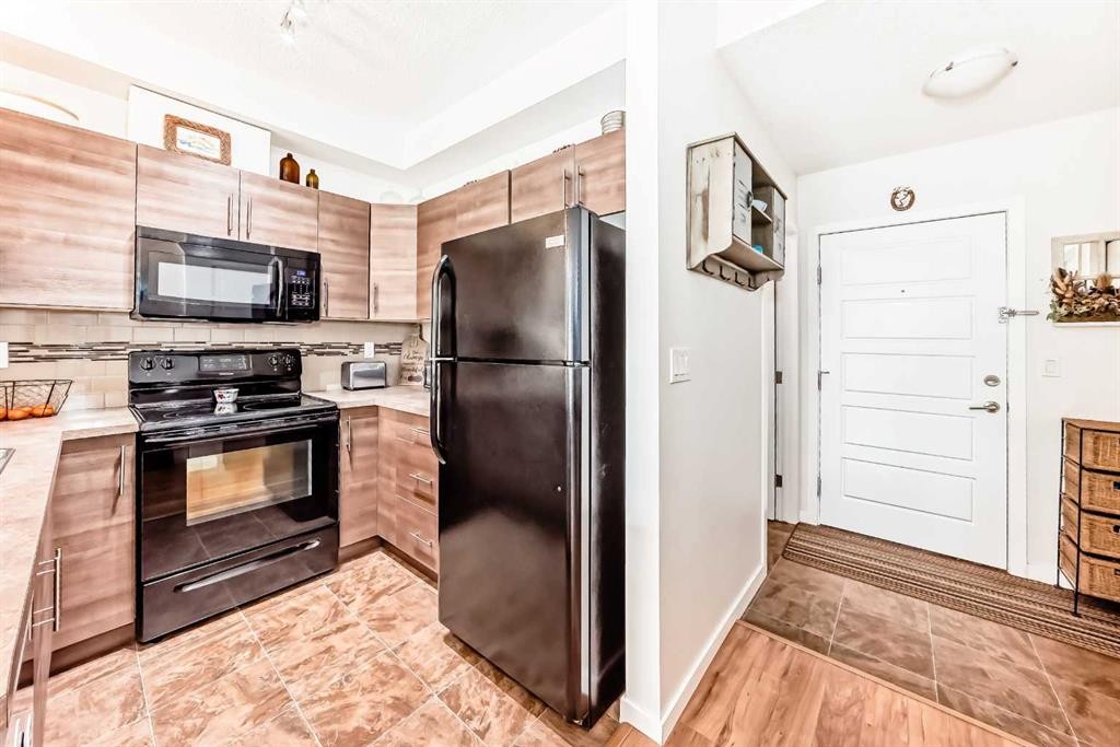 111-207 Sunset Drive, Cochrane, AB
