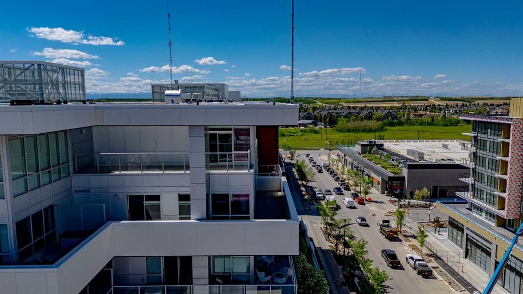 715-8445 Broadcast Avenue Sw, Calgary, AB - Outdoor