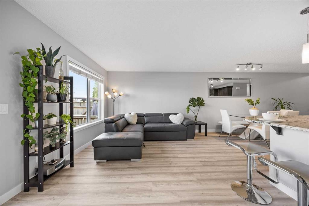 249 Auburn Meadows Place Se, Calgary, AB - Indoor Photo Showing Living Room