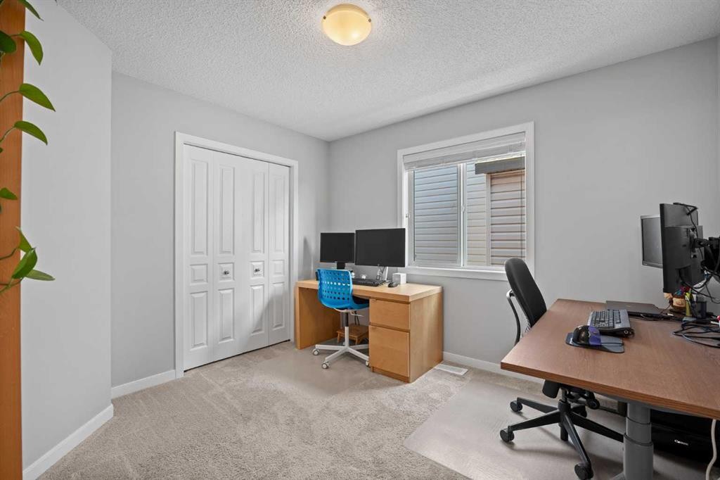 249 Auburn Meadows Place Se, Calgary, AB - Indoor Photo Showing Office