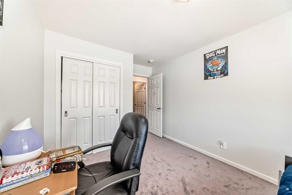 1387 148 Avenue Nw, Calgary, AB - Indoor Photo Showing Office