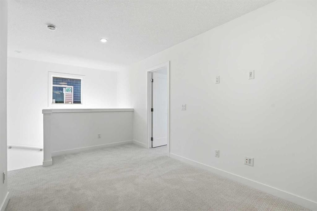 9993 Huxbury Drive Ne, Calgary, AB - Indoor Photo Showing Other Room
