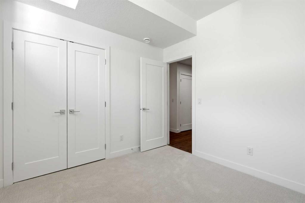 9993 Huxbury Drive Ne, Calgary, AB - Indoor Photo Showing Other Room