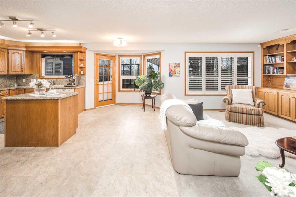 37 Arbour Summit Close Nw, Calgary, AB - Indoor