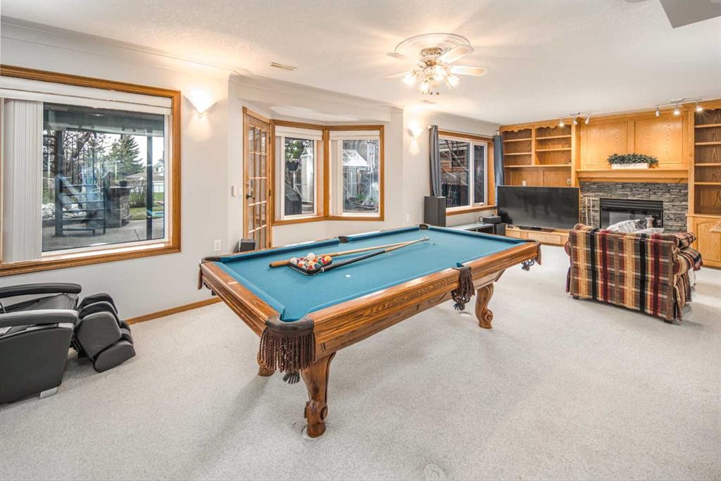 37 Arbour Summit Close Nw, Calgary, AB - Indoor Photo Showing Other Room