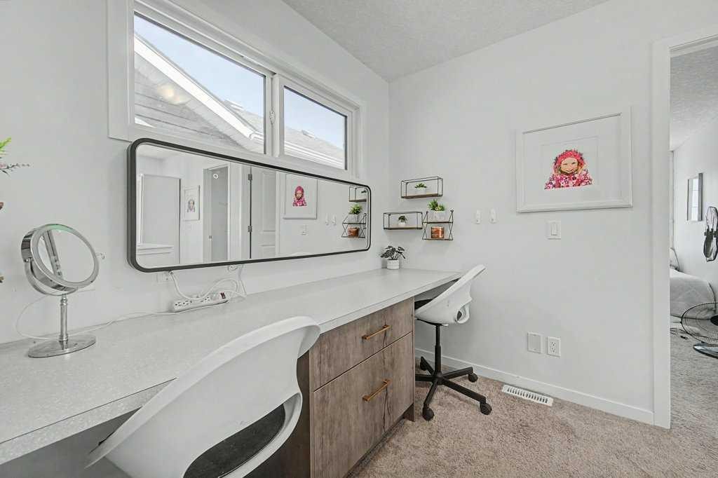 44 Auburn Glen Close Se, Calgary, AB - Indoor