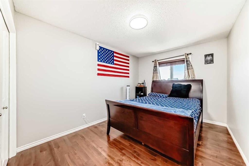 16 Skyview Springs Road Ne, Calgary, AB - Indoor Photo Showing Bedroom