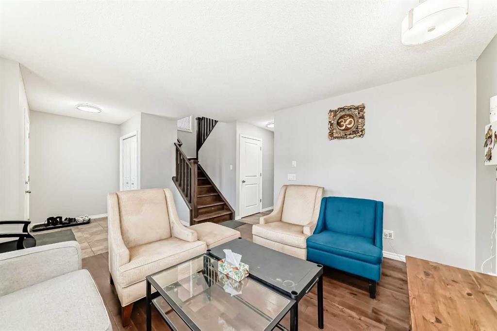 16 Skyview Springs Road Ne, Calgary, AB - Indoor Photo Showing Living Room
