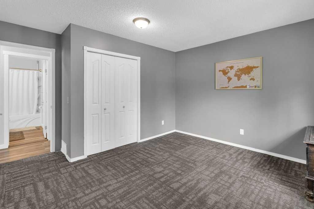 120 Alpine Crescent Se, Airdrie, AB - Indoor Photo Showing Other Room