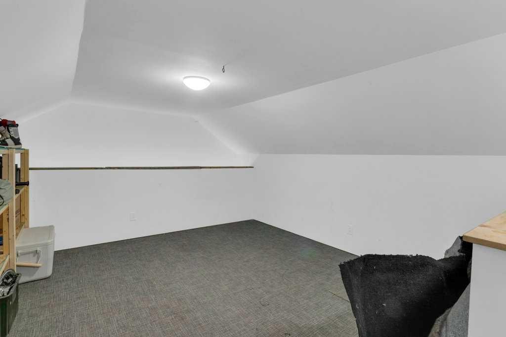 120 Alpine Crescent Se, Airdrie, AB - Indoor Photo Showing Other Room