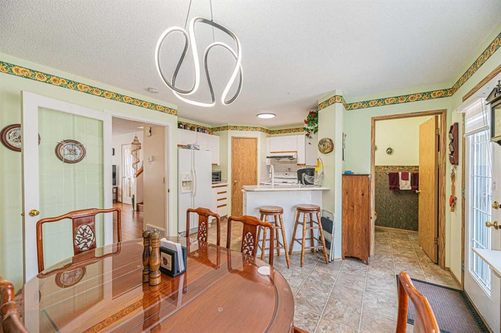 259 Carmel Close Ne, Calgary, AB - Indoor