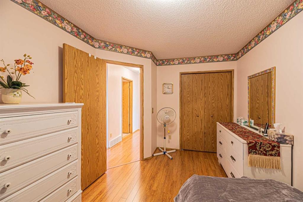 259 Carmel Close Ne, Calgary, AB - Indoor