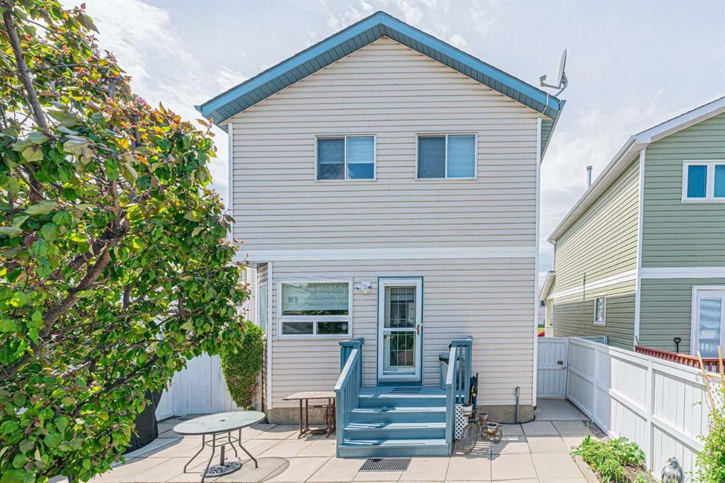 259 Carmel Close Ne, Calgary, AB - Outdoor With Exterior