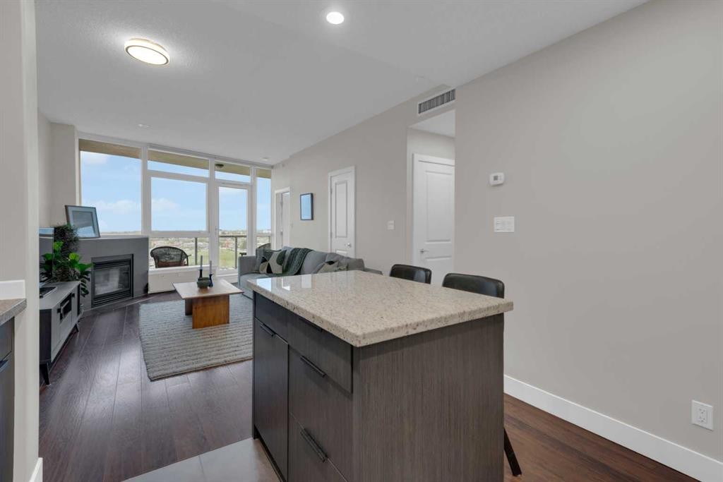 1103-77 Spruce Place Sw, Calgary, AB