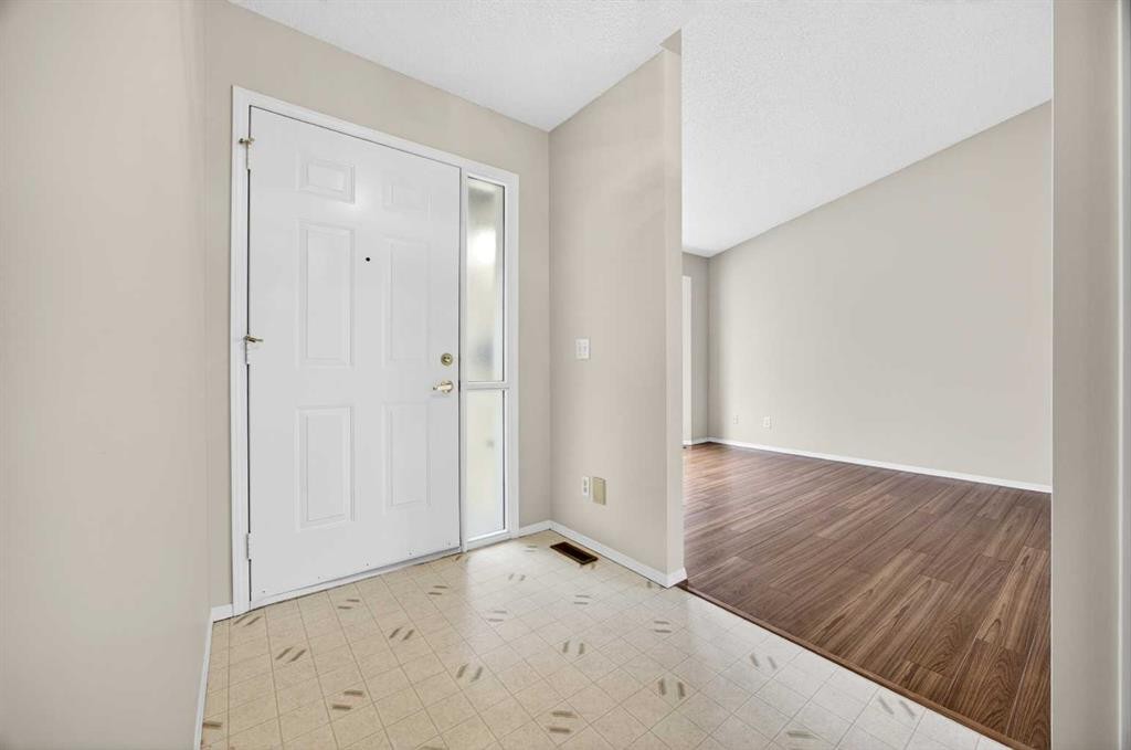 24 Edenwold Green Nw, Calgary, AB