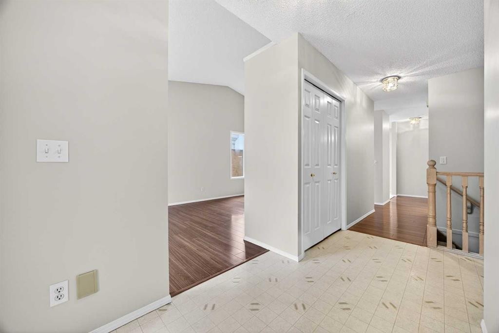 24 Edenwold Green Nw, Calgary, AB