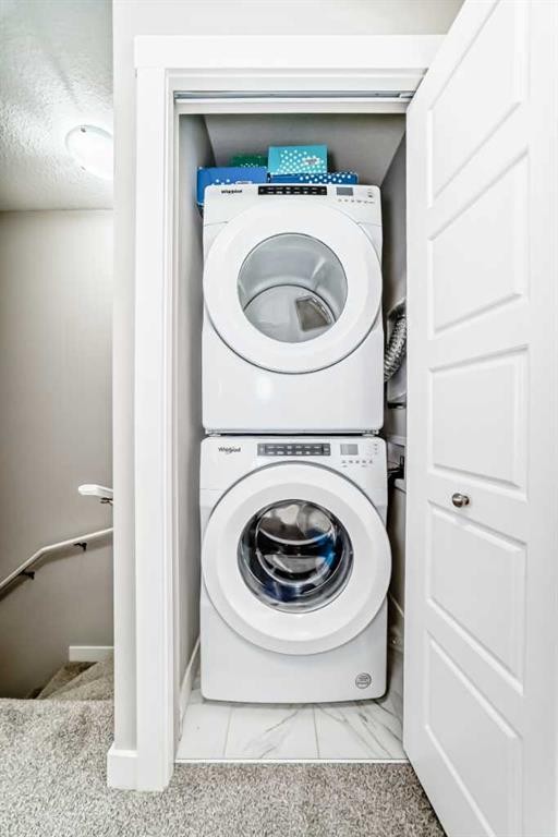 410 Cranbrook Walk Se, Calgary, AB - Indoor Photo Showing Laundry Room