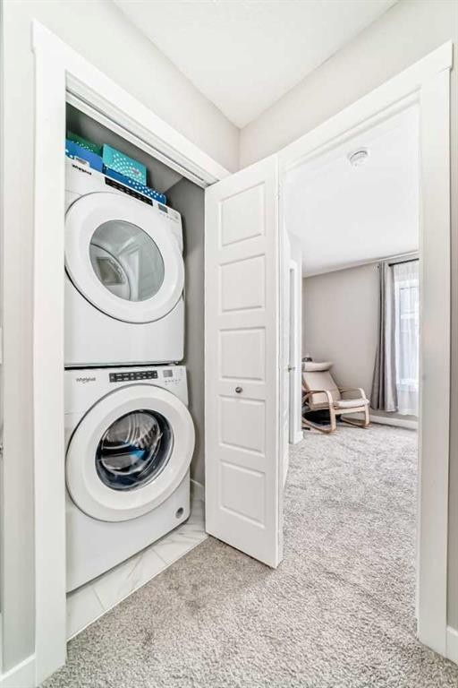 410 Cranbrook Walk Se, Calgary, AB - Indoor Photo Showing Laundry Room
