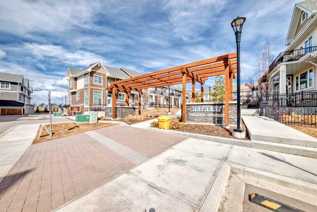 410 Cranbrook Walk Se, Calgary, AB - Outdoor With Facade