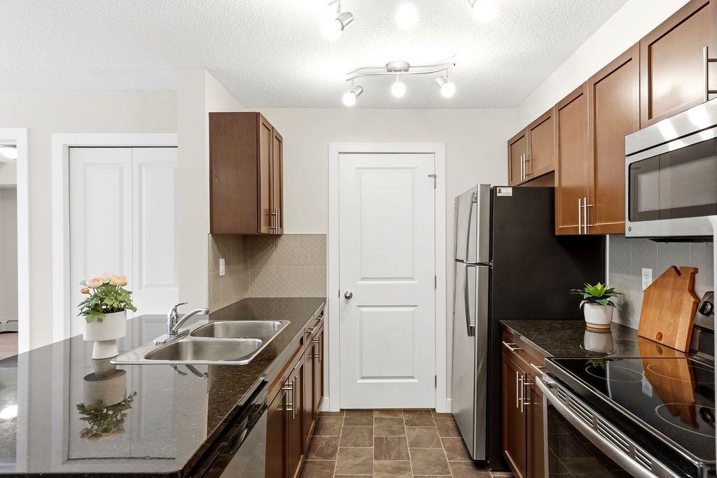 3105-625 Glenbow Drive, Cochrane, AB
