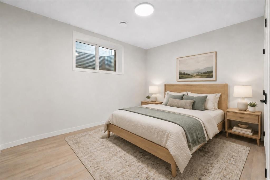147 Marmot Grove Nw, Calgary, AB - Indoor Photo Showing Bedroom