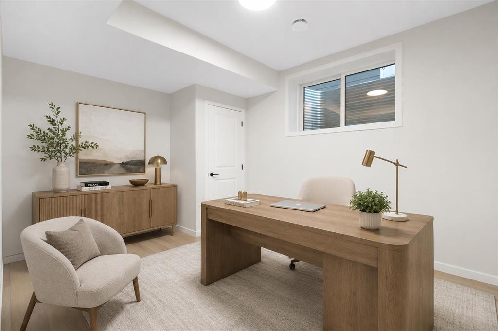 147 Marmot Grove Nw, Calgary, AB - Indoor Photo Showing Office