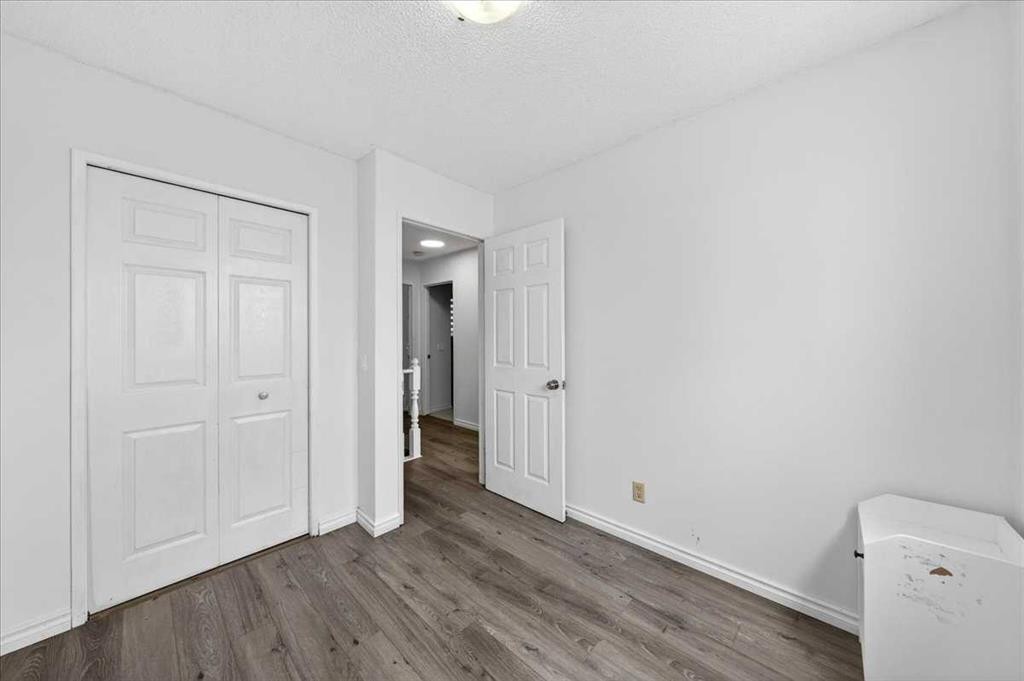 6979 Laguna Way Ne, Calgary, AB - Indoor