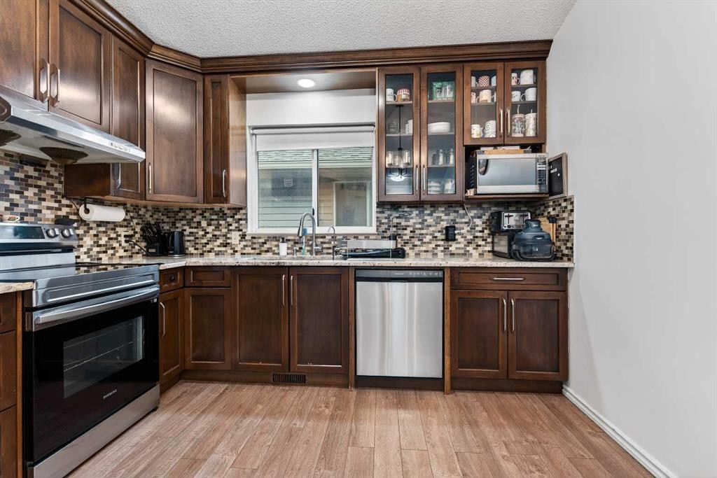 91 Martinwood Court Ne, Calgary, AB