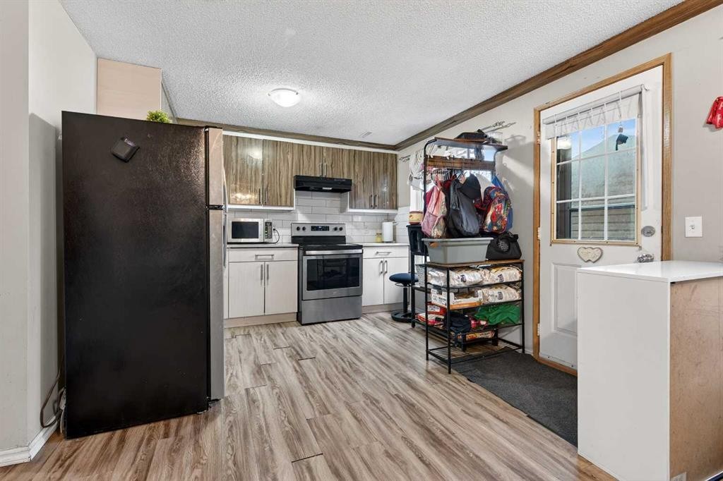 91 Martinwood Court Ne, Calgary, AB