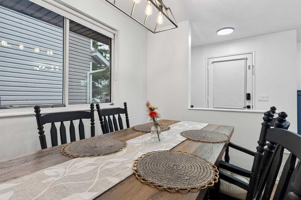 91 Martinwood Court Ne, Calgary, AB